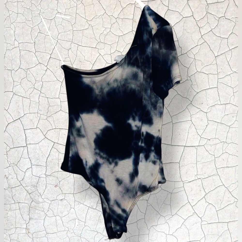 🌺LE LIS TYE DYE BODYSUIT